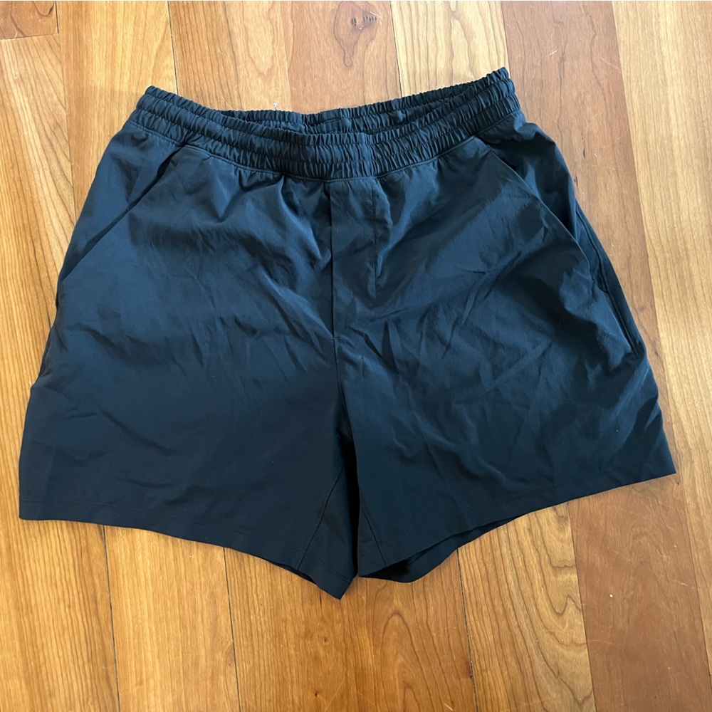Lululemon Pace Breaker Linerless Short 5" men’s M navy